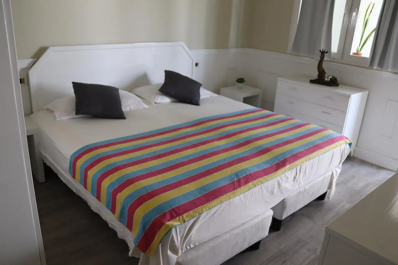 Holidays Praia Chaves Boavista Bed & Breakfast